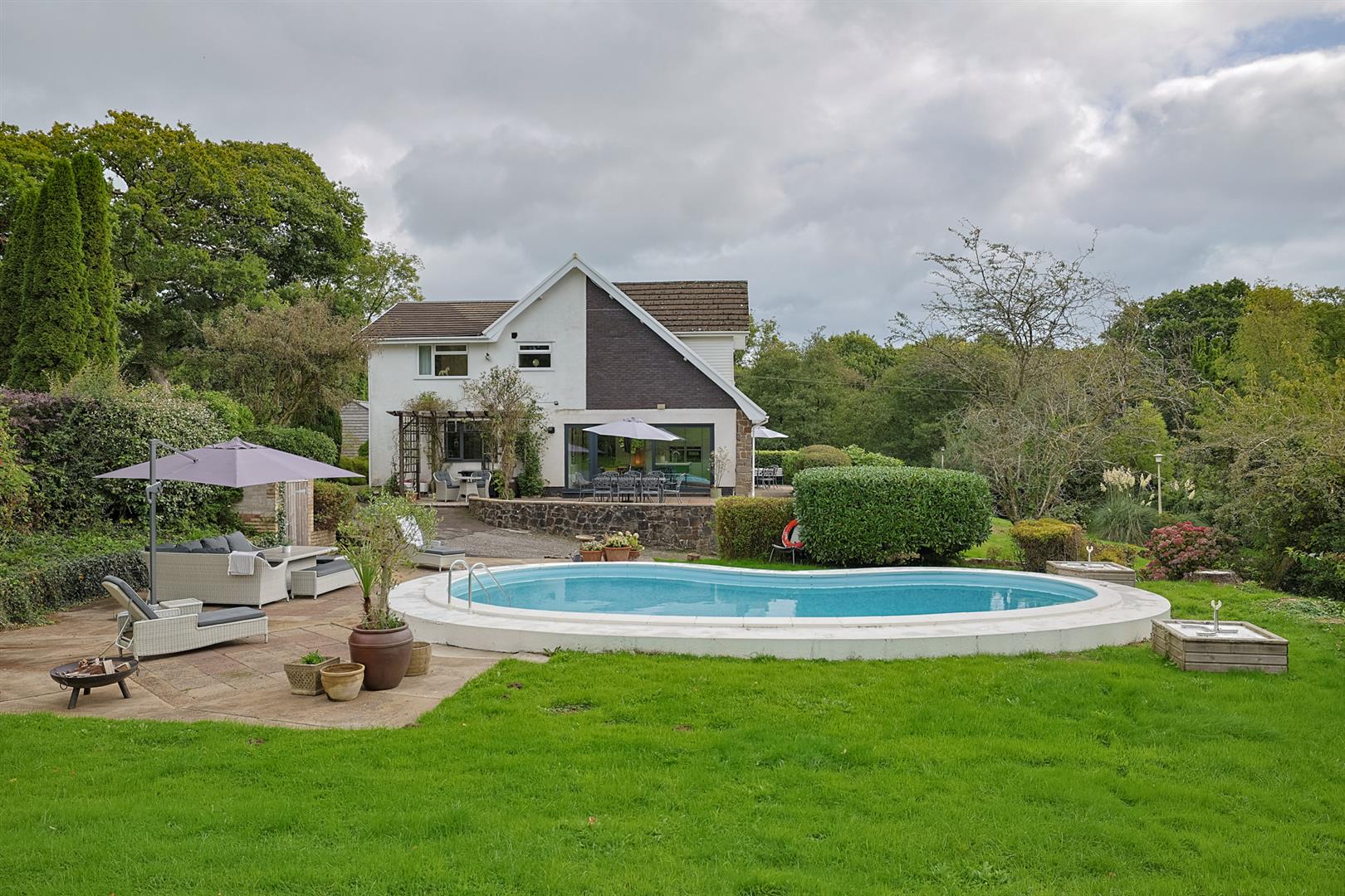Brookside, Bishopston, Swansea, SA3 3JD
